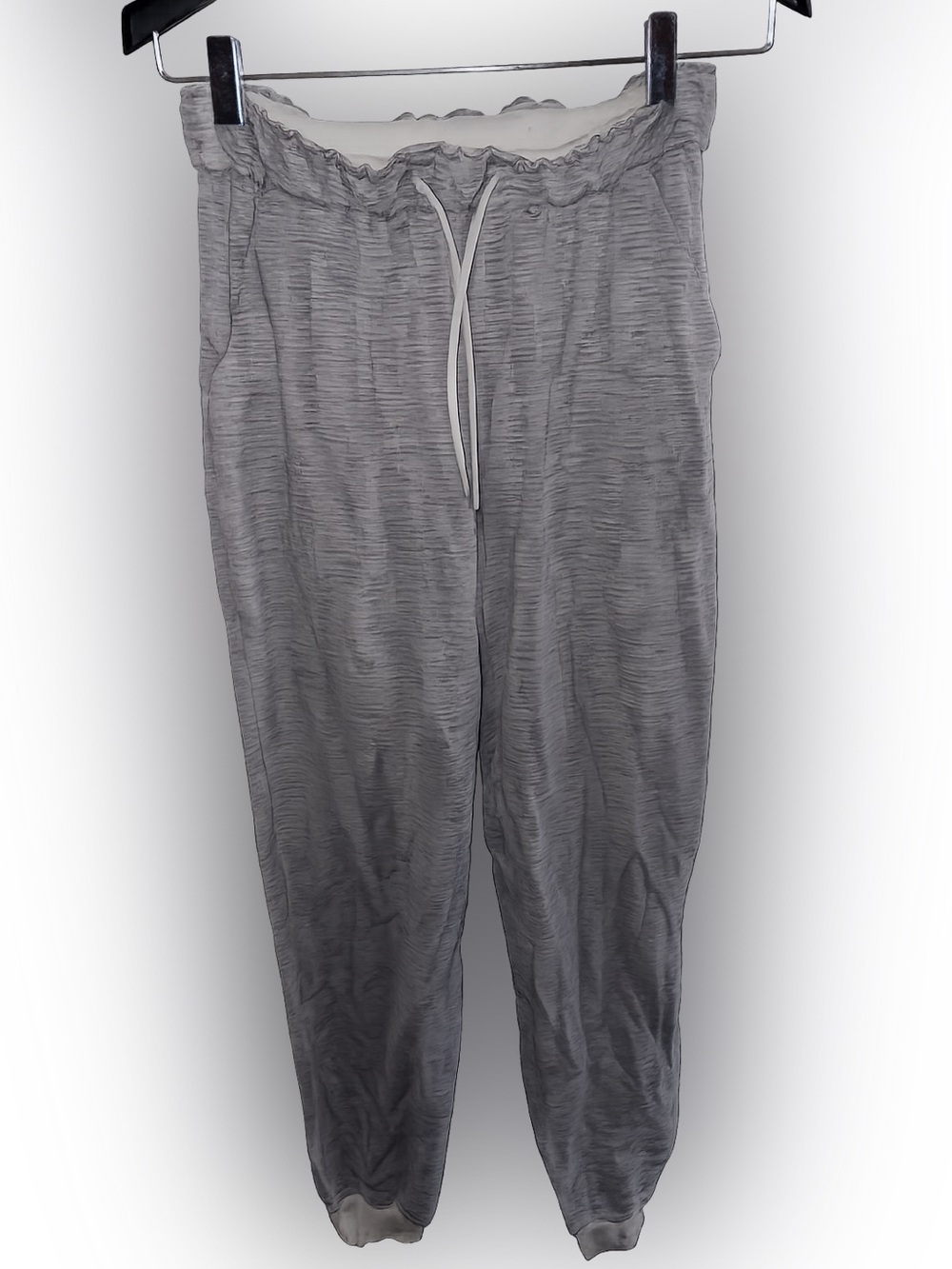 Lululemon Light Gray Women’s Drawstring Jogger Pants